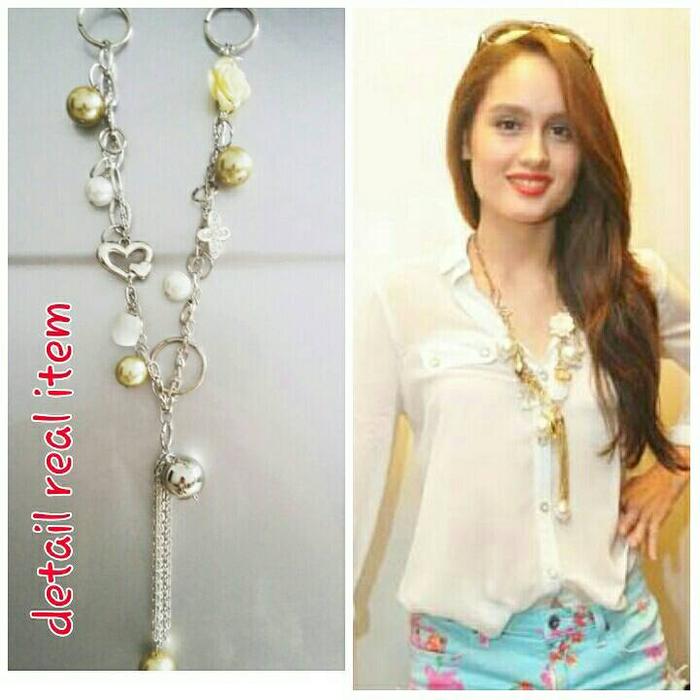 kalung cinta laura