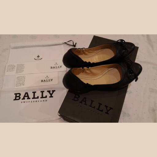 Preloved Bally dominga shoes in french blue nappa lamb plain