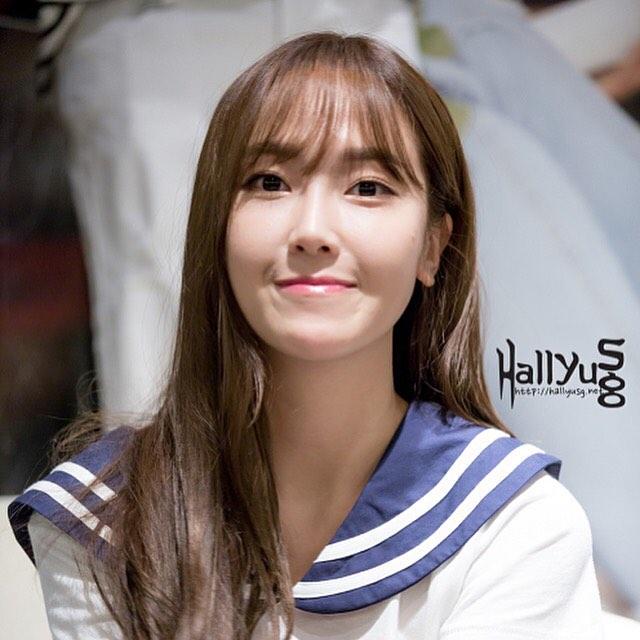 Jessica style at singapore Blanc and Eclare Sailor Shirt