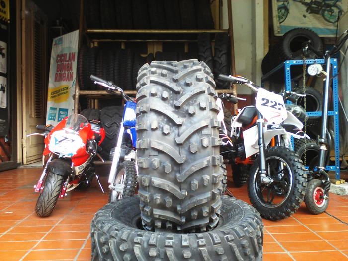 Ban ATV,JOHN DEERE tipe OFF ROAD RING 12 UKURAN 25X10-12 TUBeLES