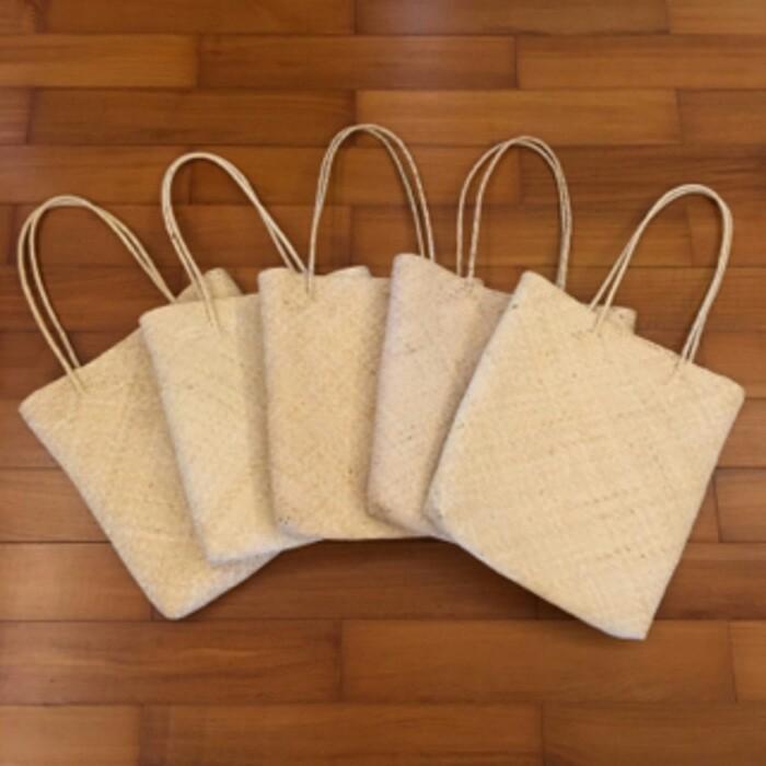 tas rotan kalimantan
