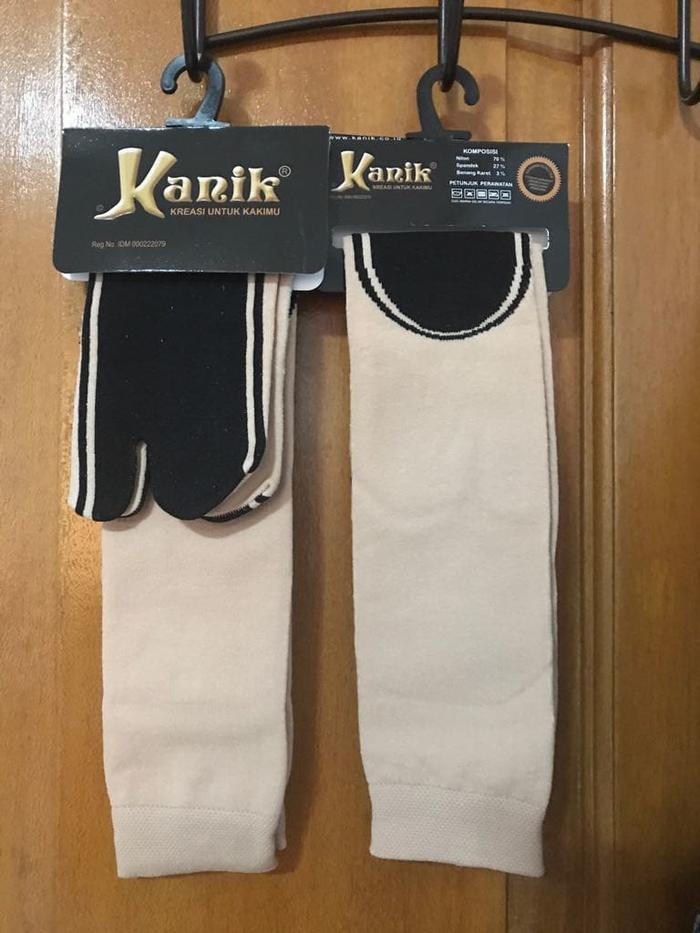 Kaos Kaki Kanik / Panjang / L