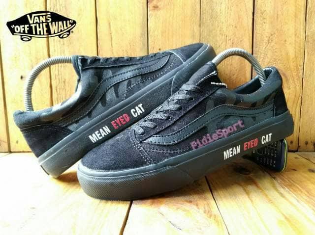 Sepatu vans/ Sepatu Vans patta full black/ sepatu vans patta wafle DT