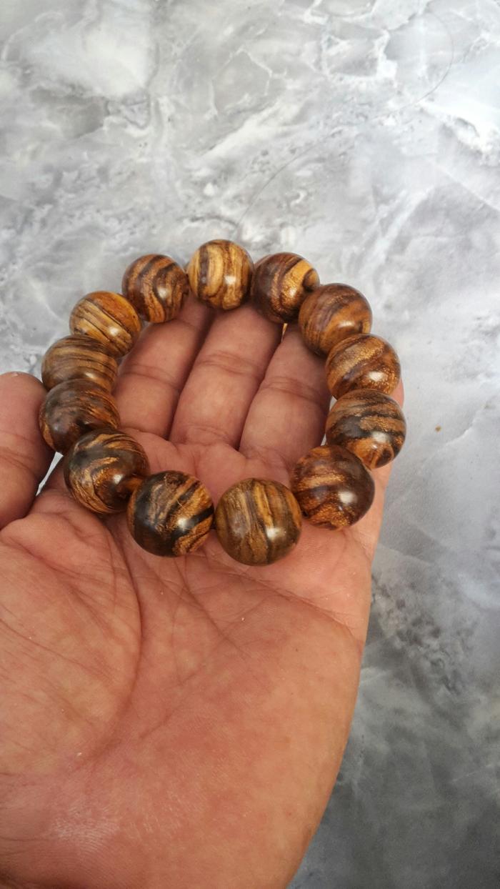Gelang Kayu Gaharu Zebra 18mm