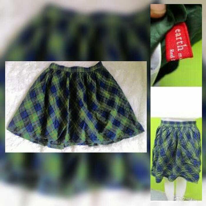 Rok pendek mini skirt tartan kotak gingham Earth Music & Ecology