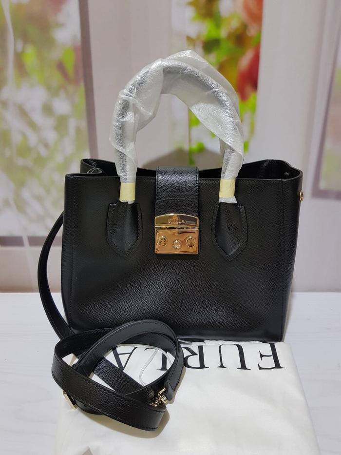 metropolis tote