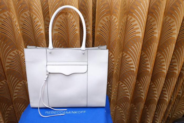 Tas branded Rebecca Minkoff original mint condition, no Kors, no Coach