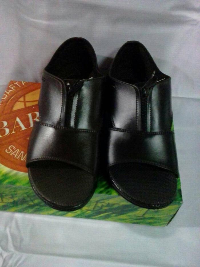 SANDAL SEPATU MERK BARNET