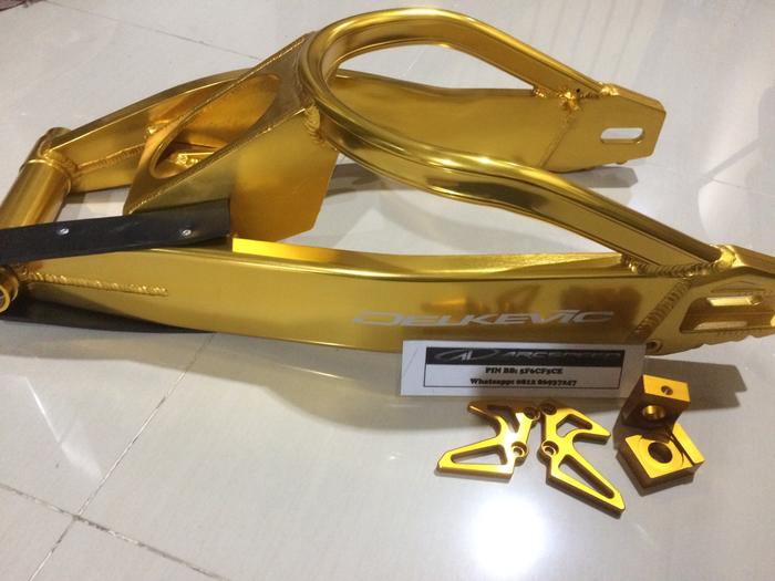 Swing Arm Delkevic R25 / MT25 Gold
