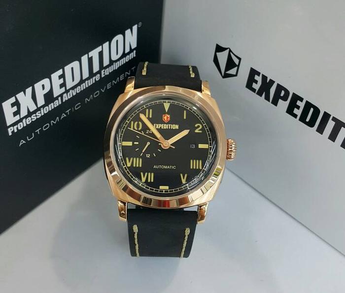 Jam Tangan Pria Expedition E6713M