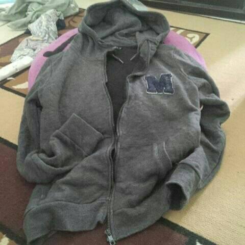 terjual--hoodie official Looney Tunes Marvin (not evisu edwin)