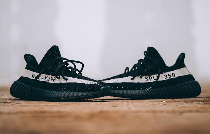 yeezy v2 oreo