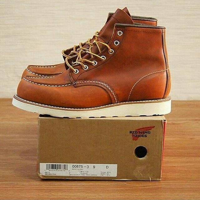 Red Wing shoes 6 inch classic moc toe,oro-legacy tractred wedge 875-3