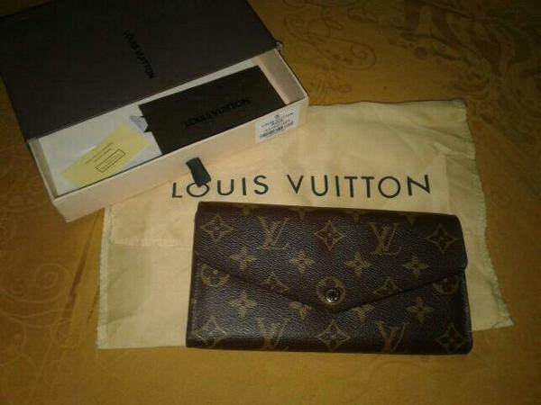 LV dompet sarah, Authentic