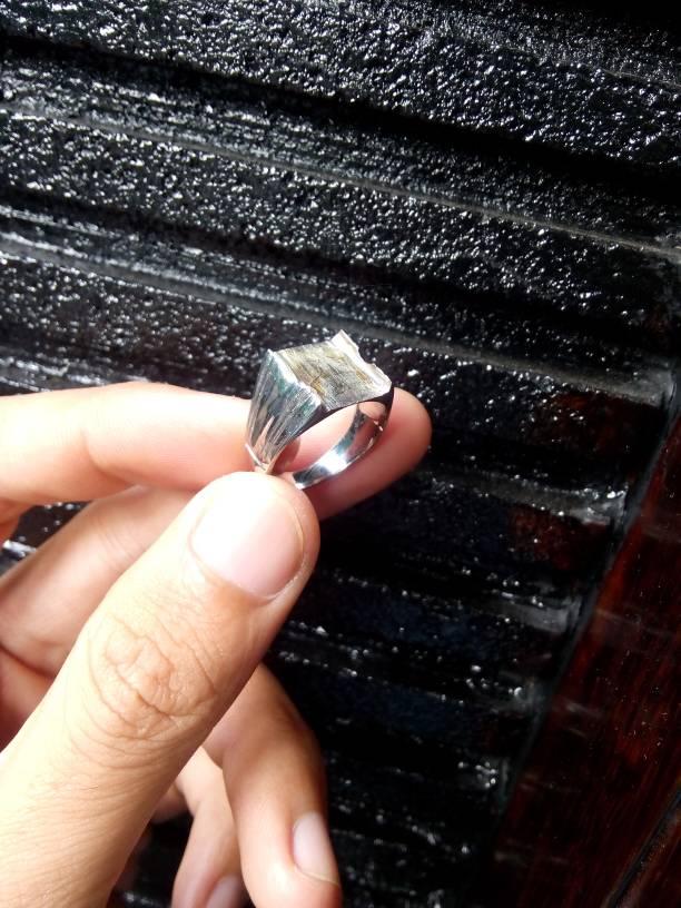 Emban Cincin Persegi