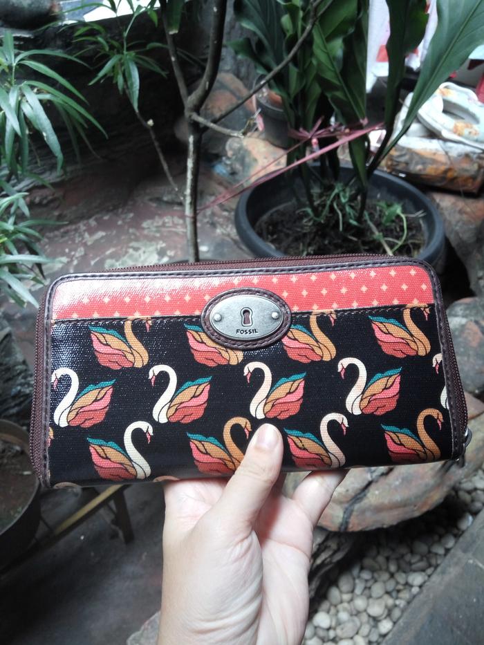 Fossil key per swan long wallet nwot