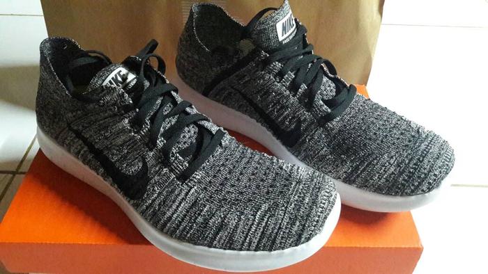 Nike Free Rn Flyknit Oreo