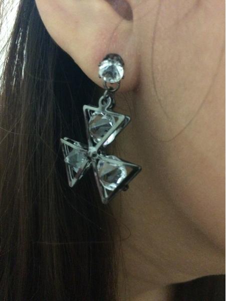 anting-anting / giwang wanita black gold