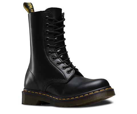 Dr. Martens 1490 Black Smooth - Women