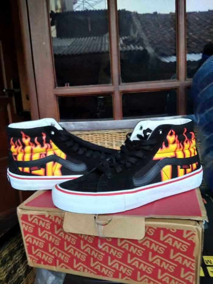 vans x thrasher