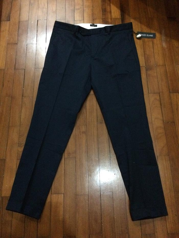 Celana Formal merk RIVER ISLAND. Original. Size 32. Baru. Lengkap Tag.