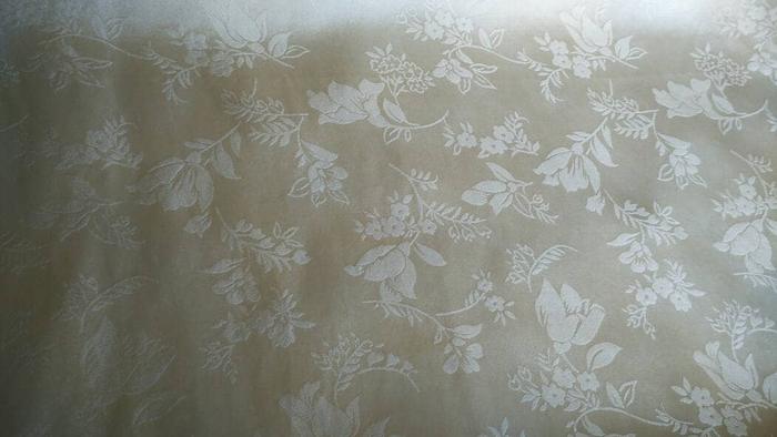 KAIN SUTRA MOTIF ASLI BENANG SUTRA 100% / BUKAN JAQUARD