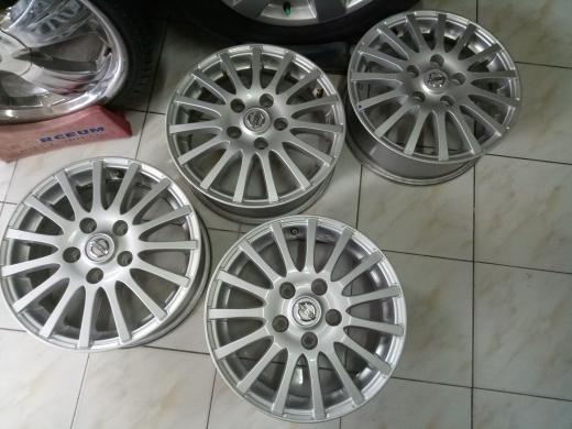 Velg Serena 15 Original Nissan