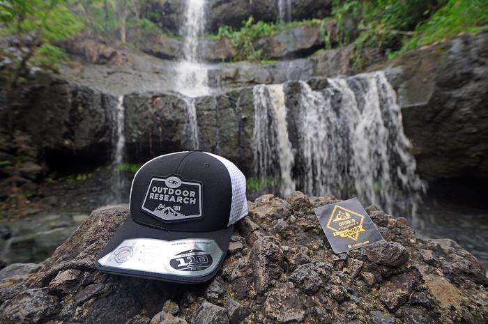 Outdoor Research Performance Trucker Run Topi Trucker Snapback