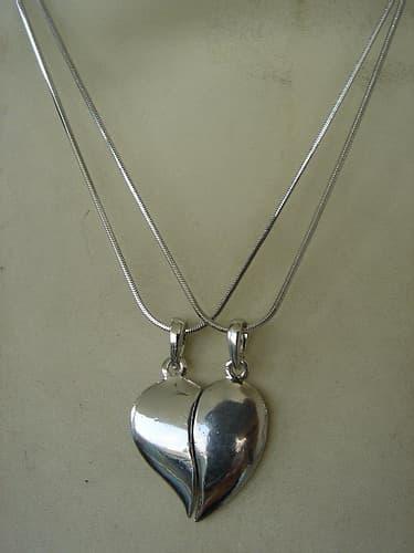kalung couple hati kalung ponds