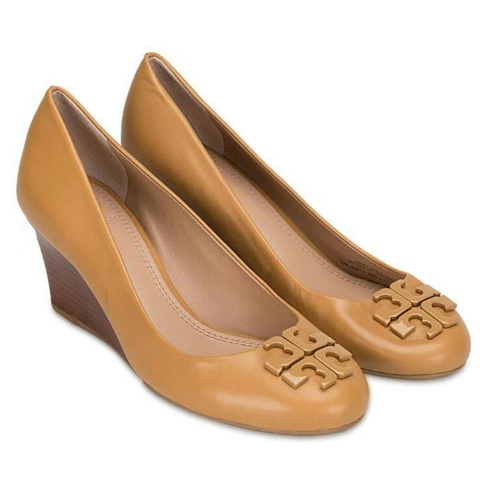 Sisa TB Lowell Wedges Sekar