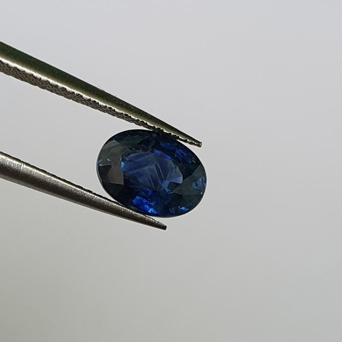 DGL Certified VVS,Full Fire,Heat 1.78 Ct Royal Blue SAPPHIRE Tanzania