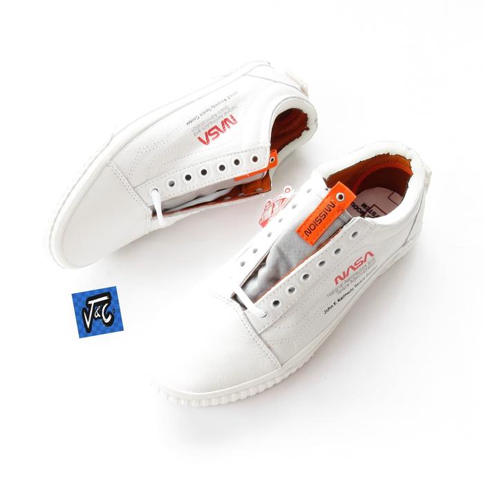 VANS X NASA OLD SKOOL SPACE VOYAGER TRUE WHITE