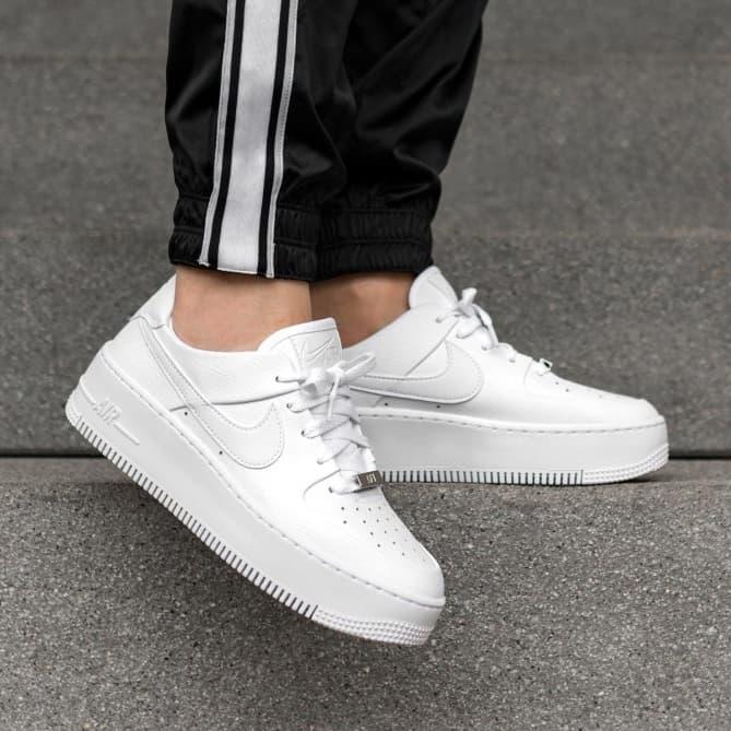 AR5339 100 Nike Original Womens AF1 Air Force 1 Sage Low Triple White