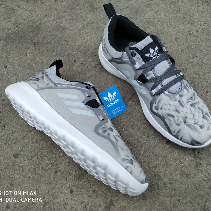 Sepatu running joging