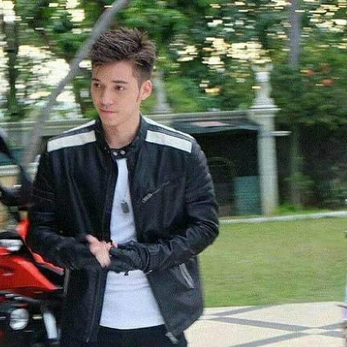 jaket semi kulit model hiro anak langit