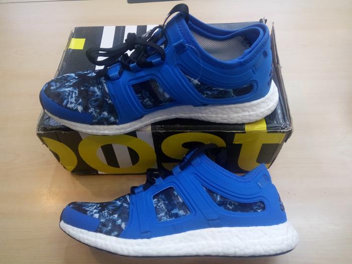 sepatu lari Adidas Rocket Boost original