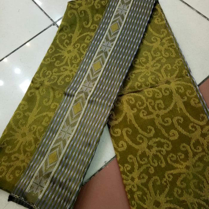 KAIN BATIK MOTIF SBY