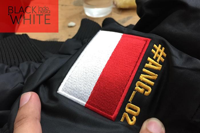 Jaket Bomber Custom Satuan Bh.Parasut Tulisan & Emblem Bordir Uk.Besar