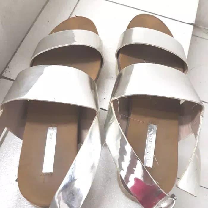 sendal stradivarius 37 silver kilap preloved