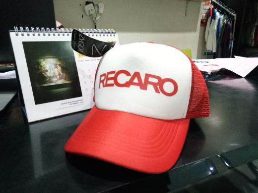 Topi Racing otomotif Recaro