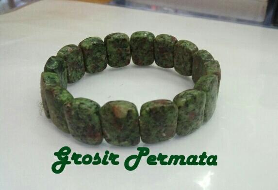 Gelang batu akik hijau lumut kotak