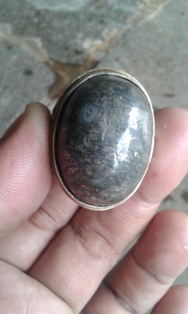 cincin bertuah batu akik badar perak asli sekali...