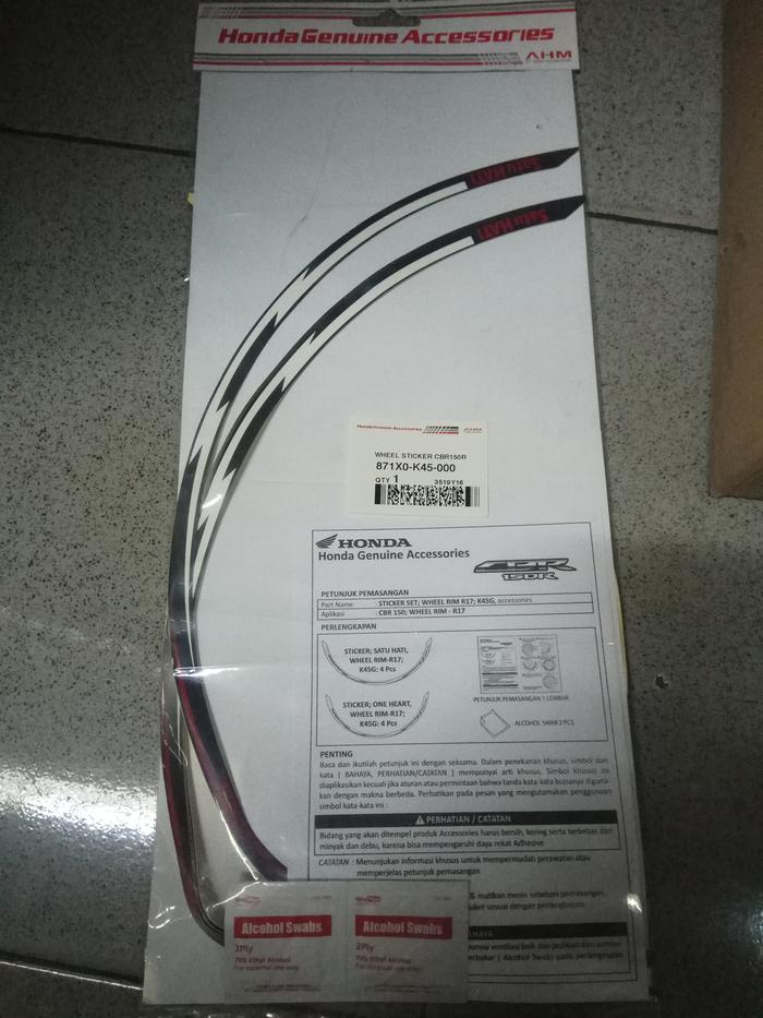 Striping velg CBR 150R depan belakang.
