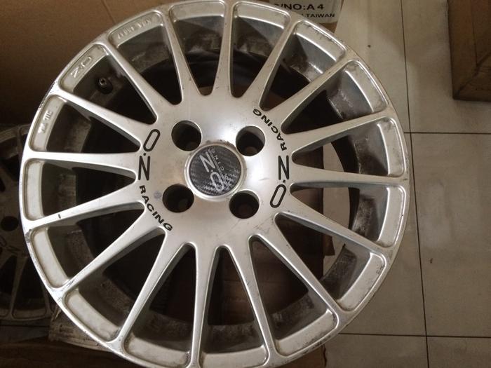 velg original oz racing superturismo R15 4x100