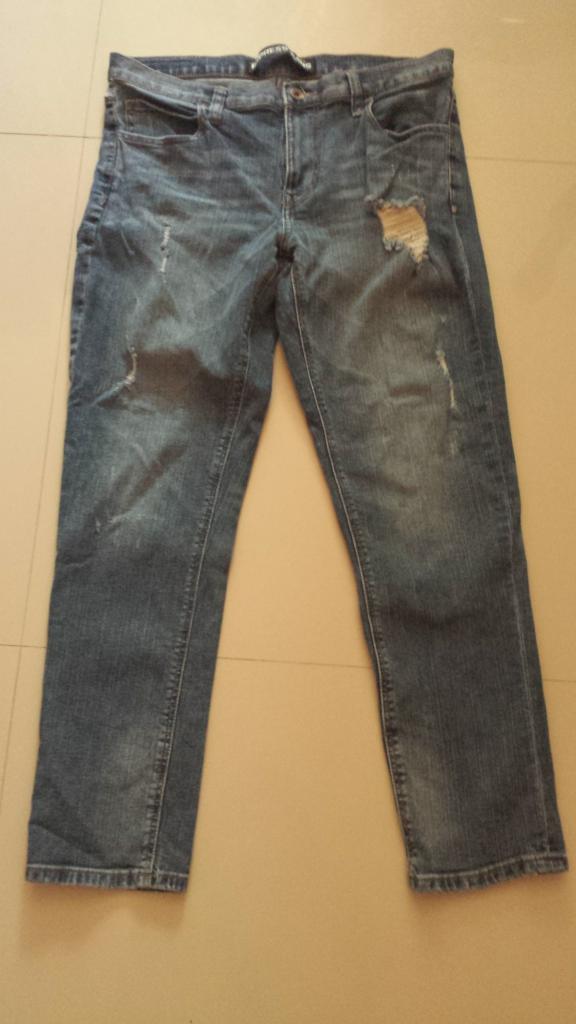 Celana Express Ripped Jeans