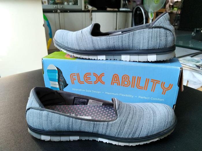 Sepatu Skechers GoFlex Walk original