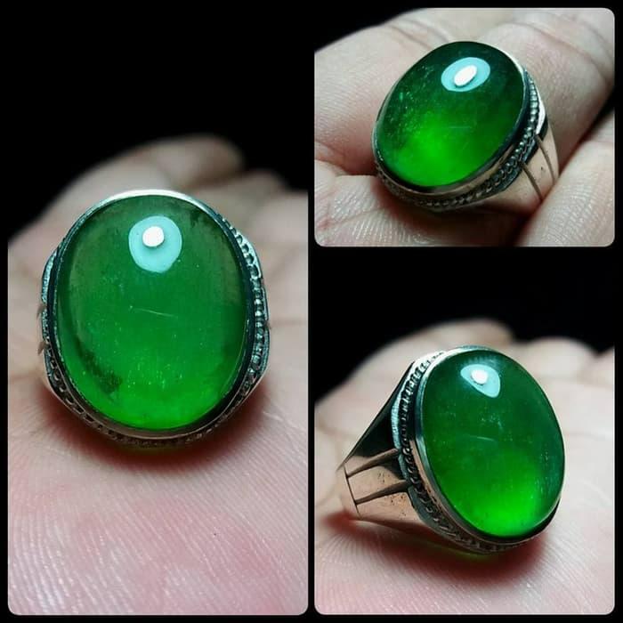 Cincin Batu Zamrud Kalimantan Natural - Istana Mustika
