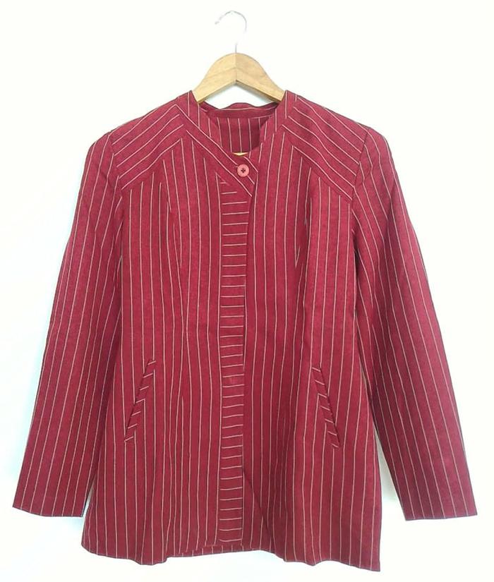 Blazer Wanita Motif Garis