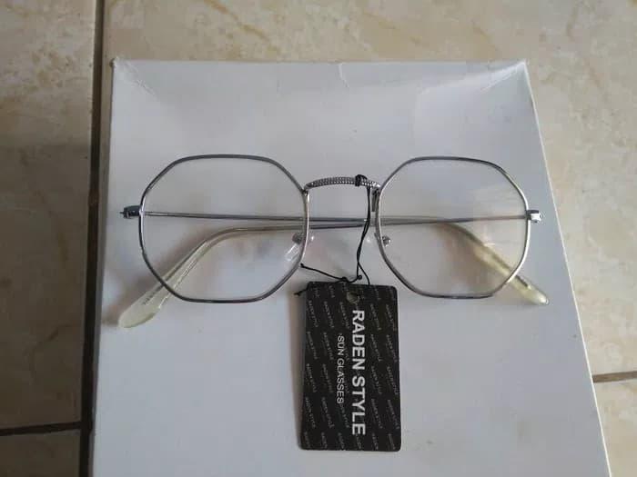 Kacamata fashion putih Ub136