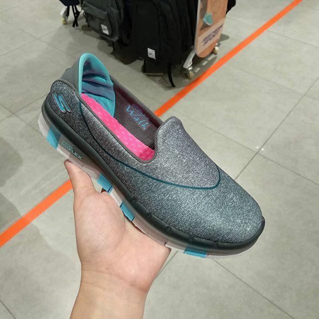 Sepatu Skechers original go flex girl